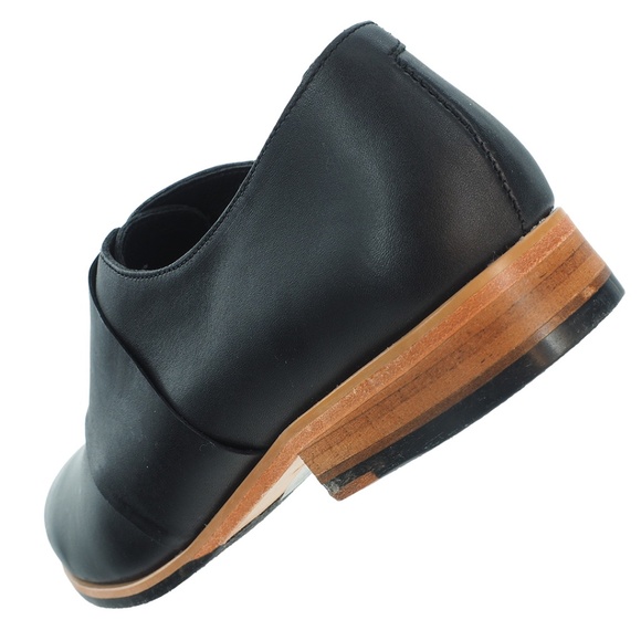 Wolverine Women's Olive Leather Loafer - Picture 6 of 10